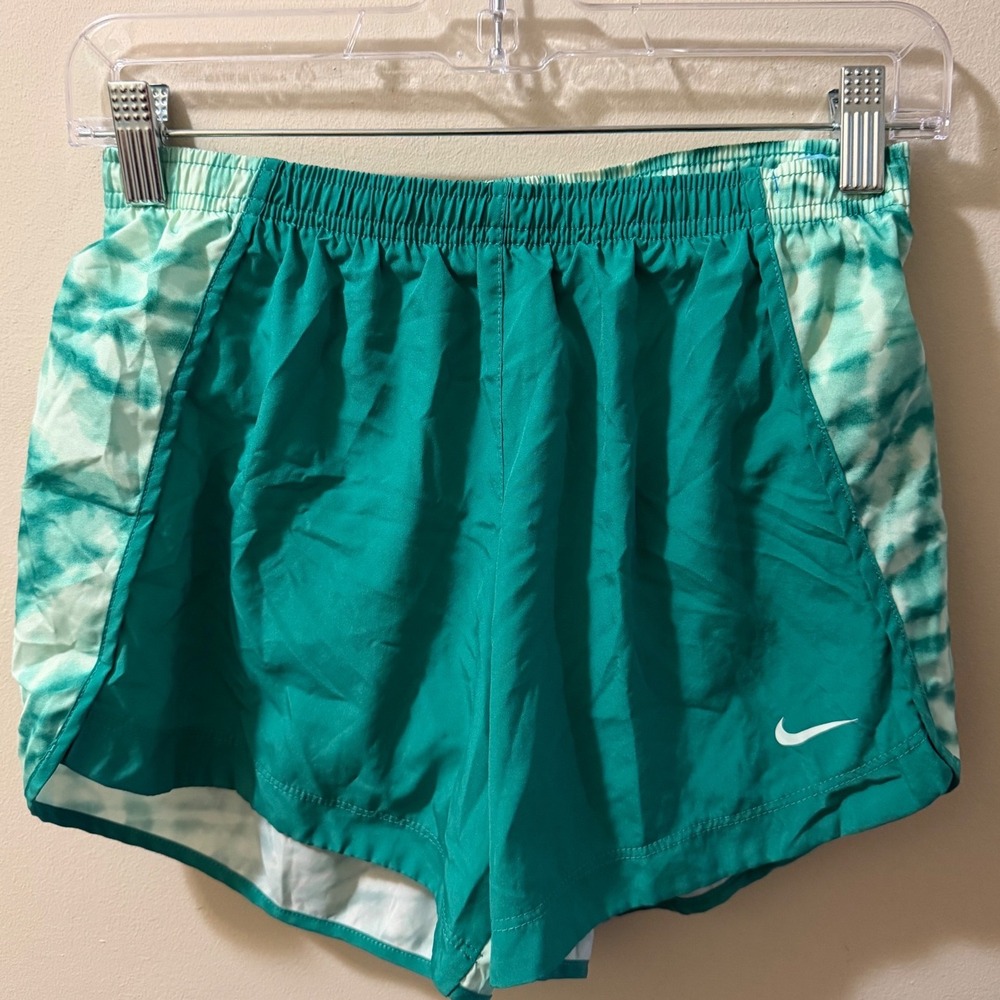 Nike Dri-FIT Kids Teal Green Tie Dye Running Shorts XL Girls Athletic Track